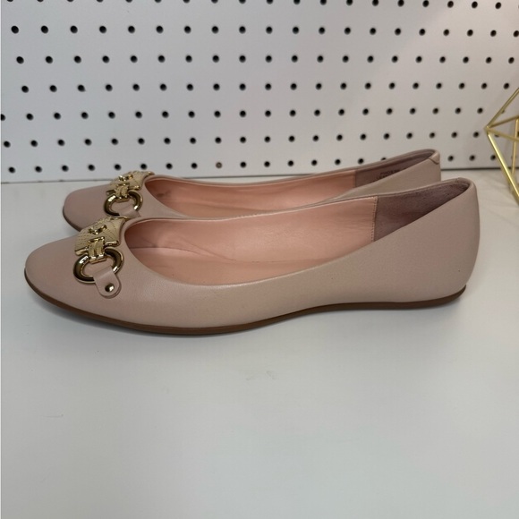Kate Spade Phoebe Blush Pink Leather Flats with Gold Buckle Preppy Size 9.5M - Picture 4 of 16